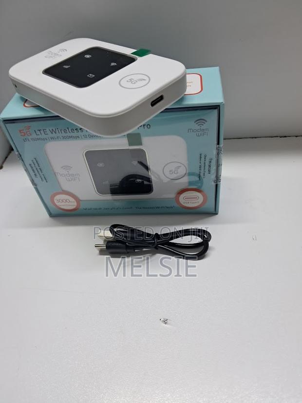 Compact Mobile Wifi Router With LCD Display - thumbnail 2