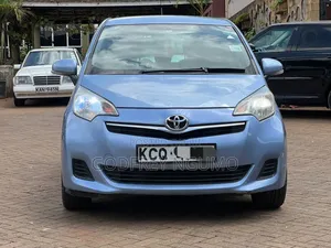 Toyota Ractis 2012 Blue