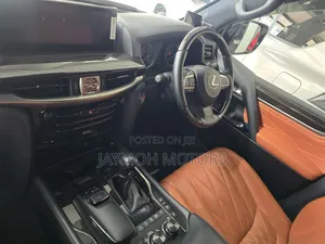 Lexus LX 2020 Pearl