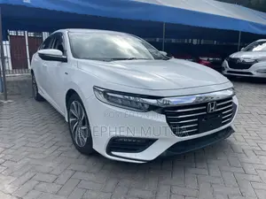 Honda Insight Touring 2019 White