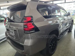 Toyota Land Cruiser Prado 2021 Gold