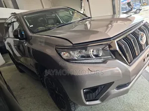 Toyota Land Cruiser Prado 2021 Gold