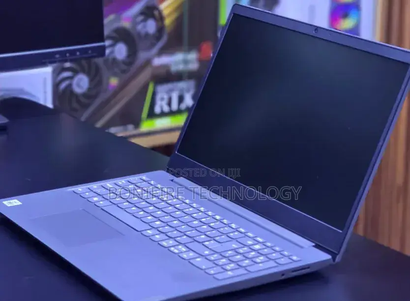 Laptop Lenovo V15 8GB Intel Core i3 SSD 256GB