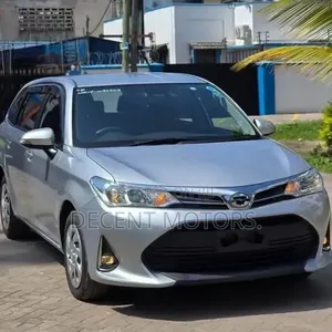 Toyota Corolla Fielder 2020 Silver