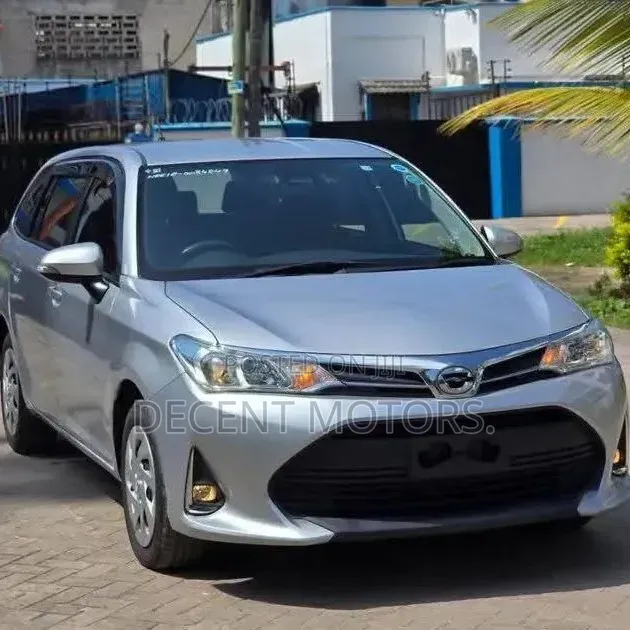 Toyota Corolla Fielder 2020 Silver