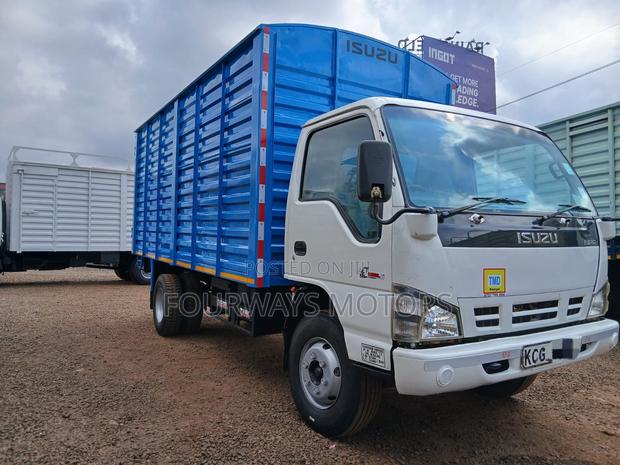 Isuzu NPR 2016