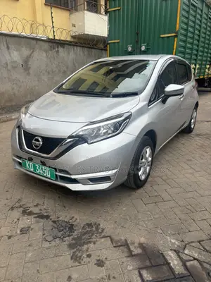 Nissan Note 2019 Silver