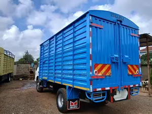 Isuzu NPR 2016