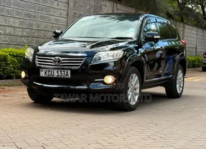 Toyota Vanguard 2012 Black