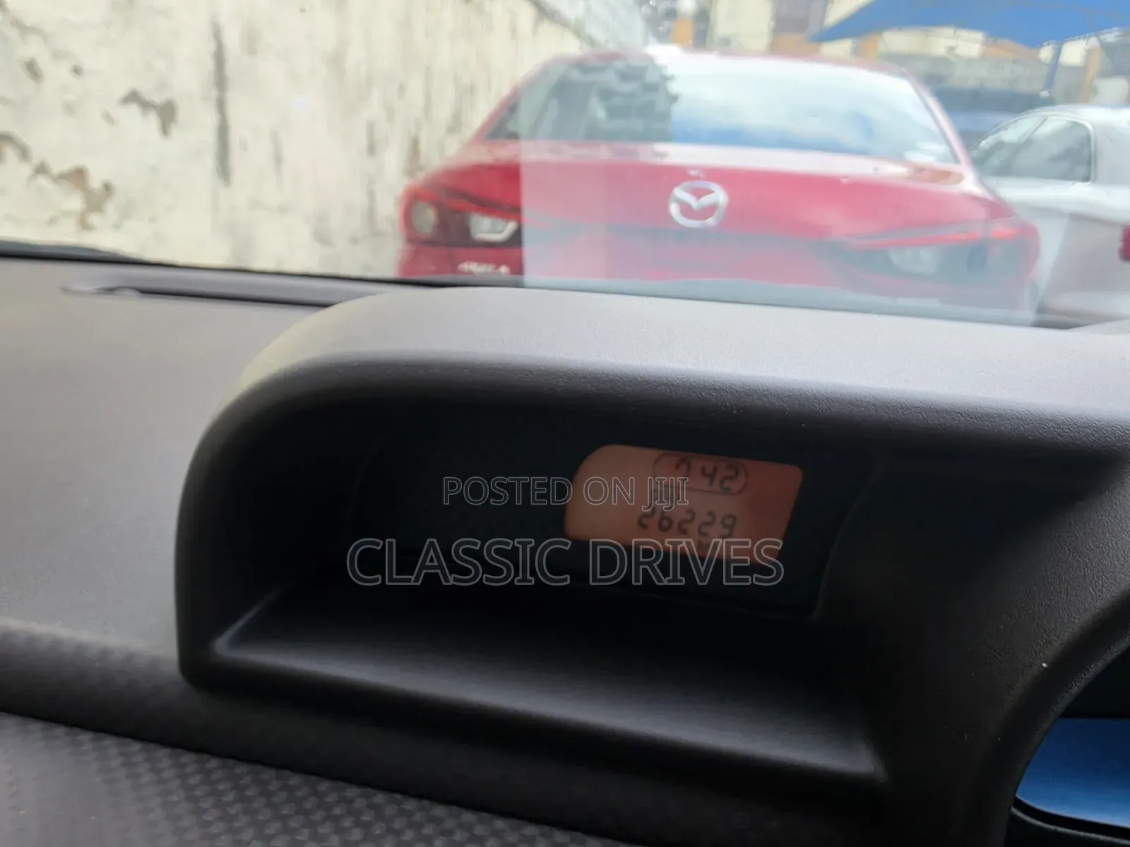 Toyota Porte 2018 Blue