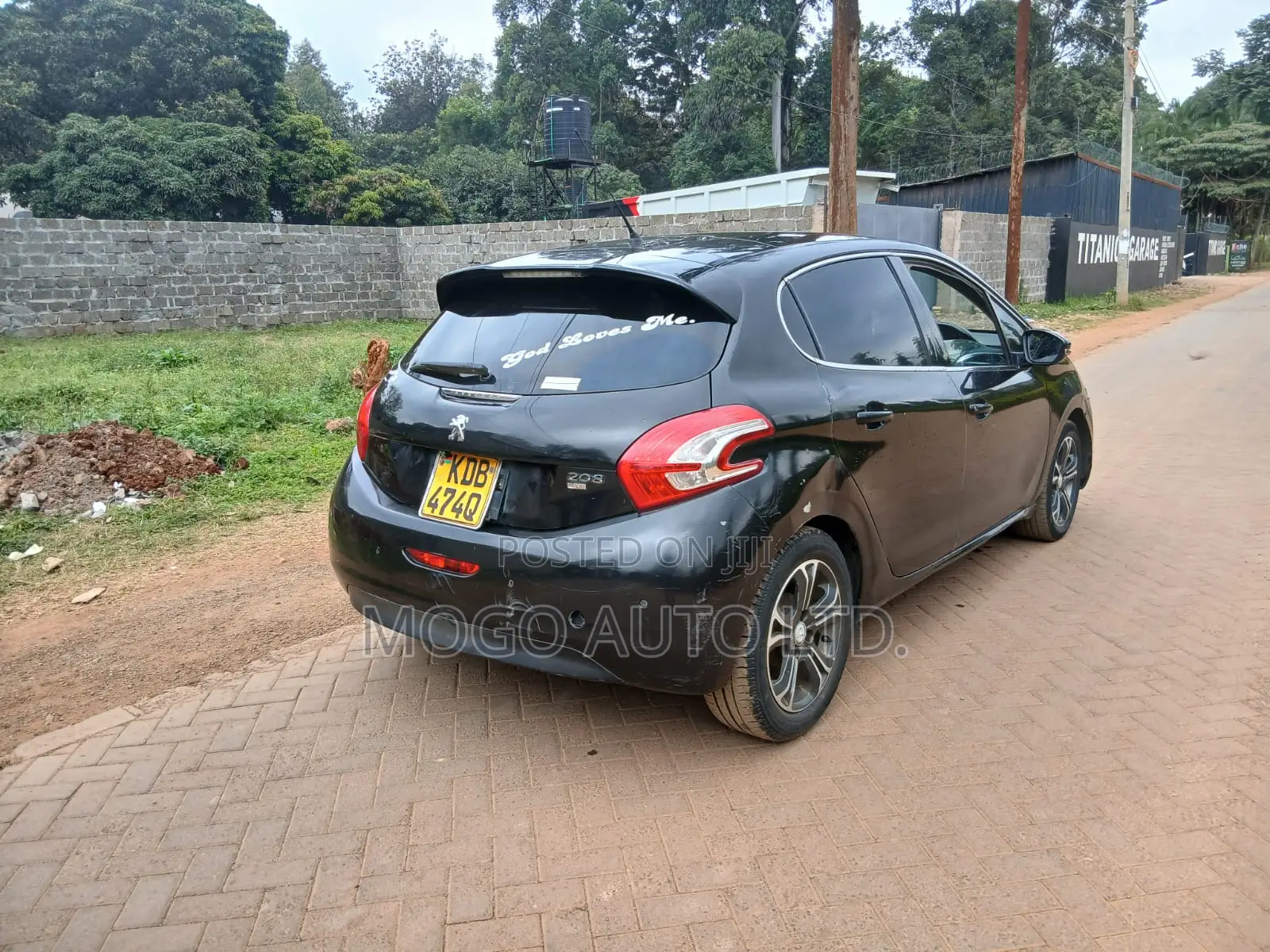 Peugeot 208 2014 Black