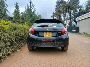 Peugeot 208 2014 Black