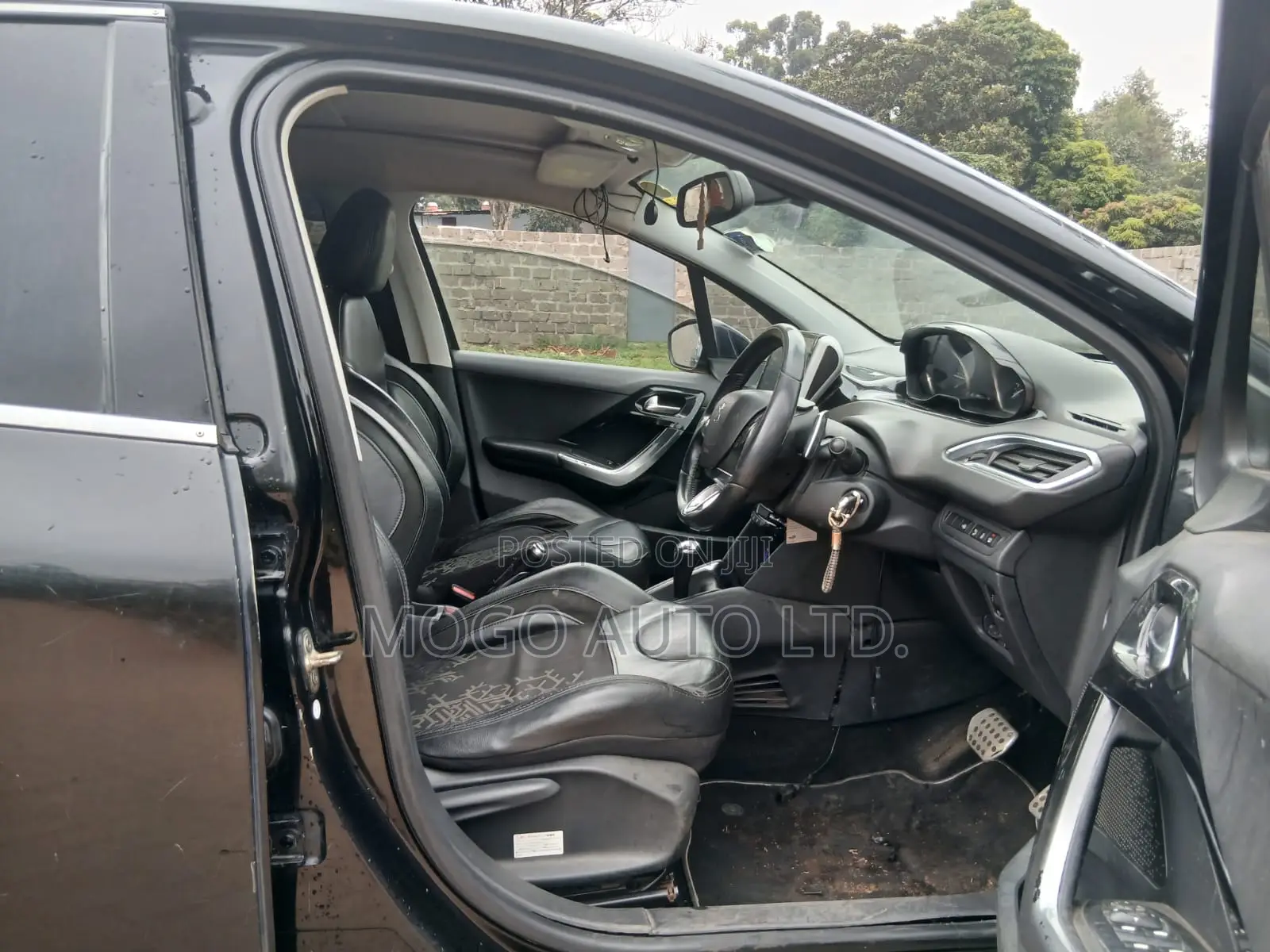 Peugeot 208 2014 Black