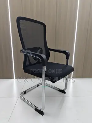 Ergonomic Medium Back Visitor Chair