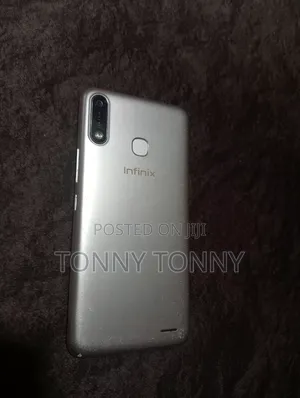 Infinix Hot 7 16 GB Gold