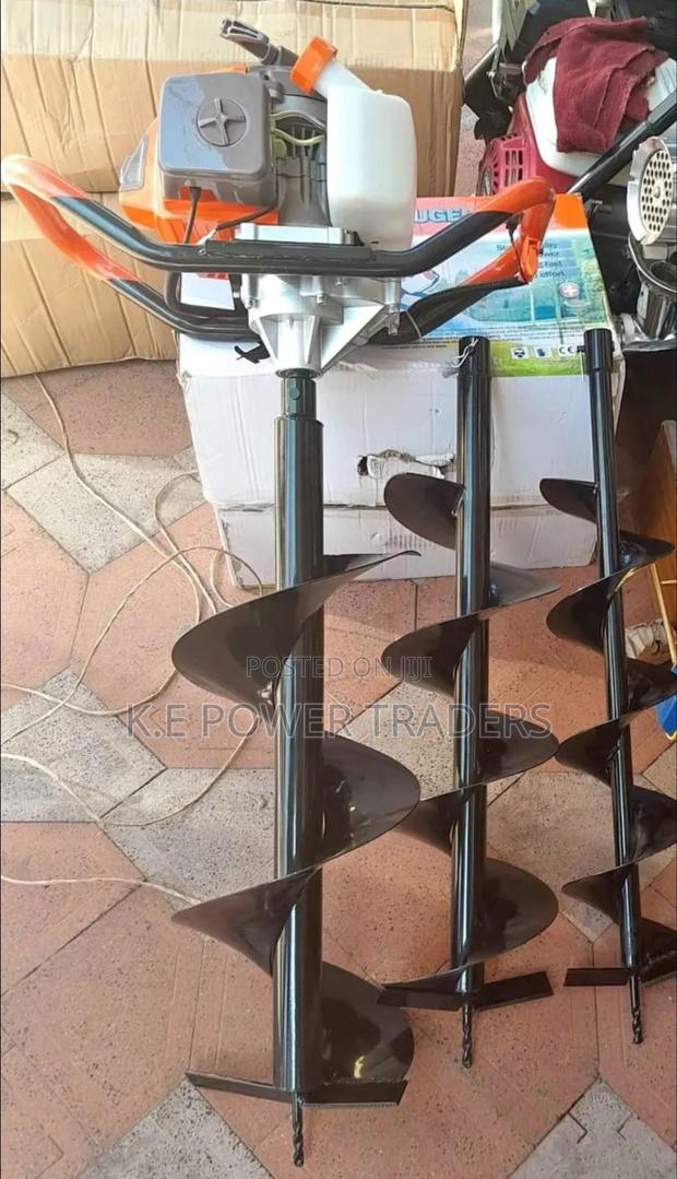 Premier 4 Stroke Hole Drilling Earth Auger - main view
