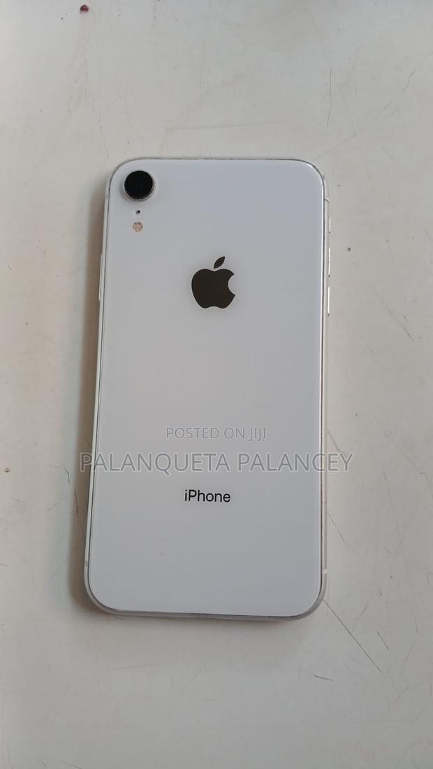 Apple iPhone XR 64 GB White - thumbnail 3
