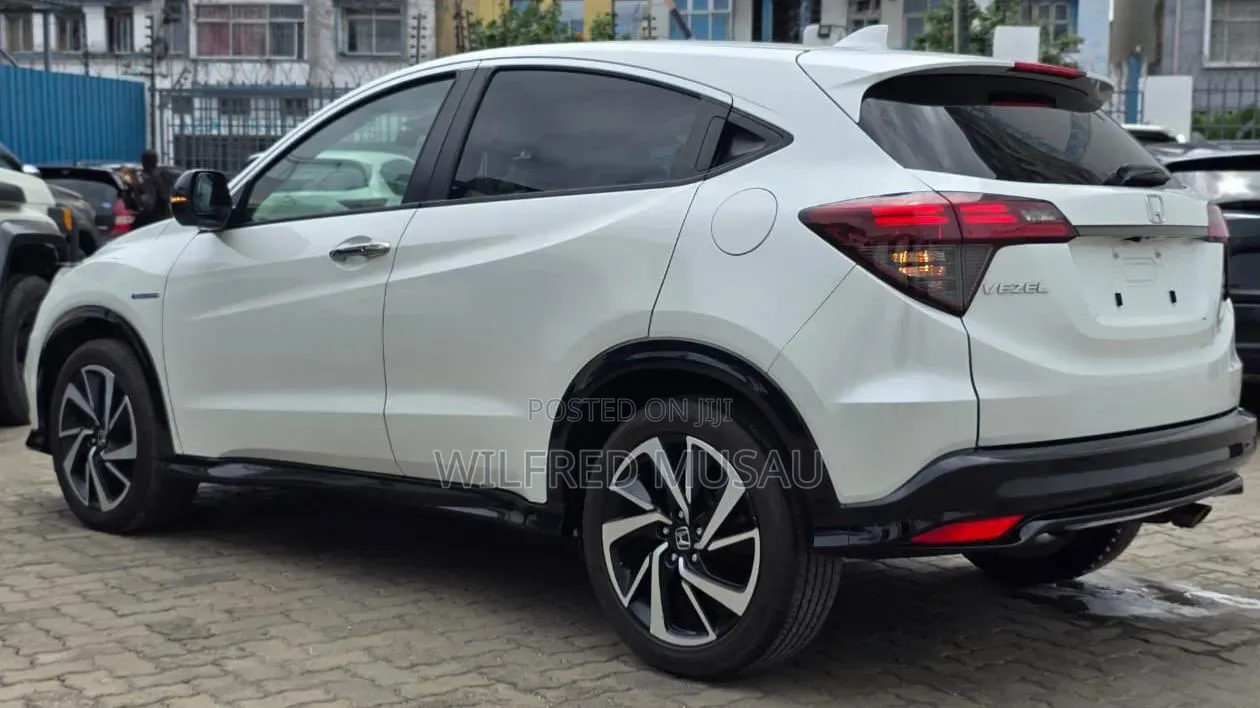 Honda Vezel 2020 White
