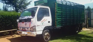 Isuzu NPR 2014