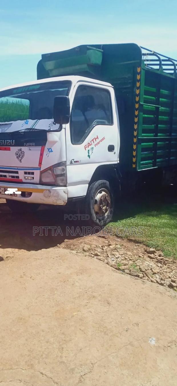 Isuzu NPR 2014 - thumbnail 4