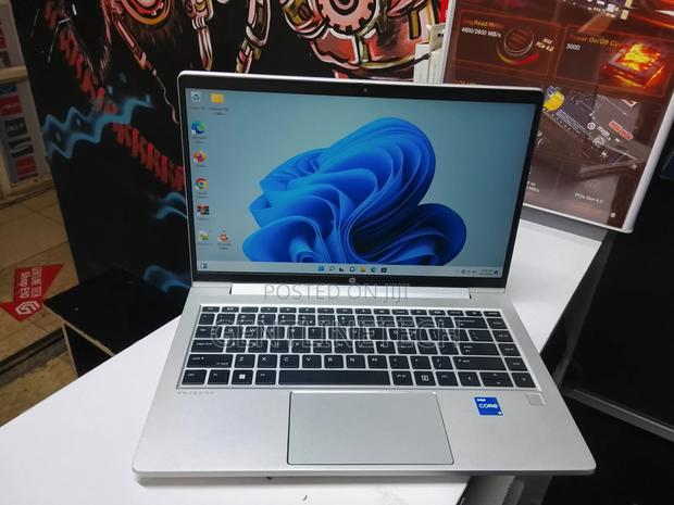 Laptop HP ProBook 440 G10 16GB Intel Core i5 SSD 512GB