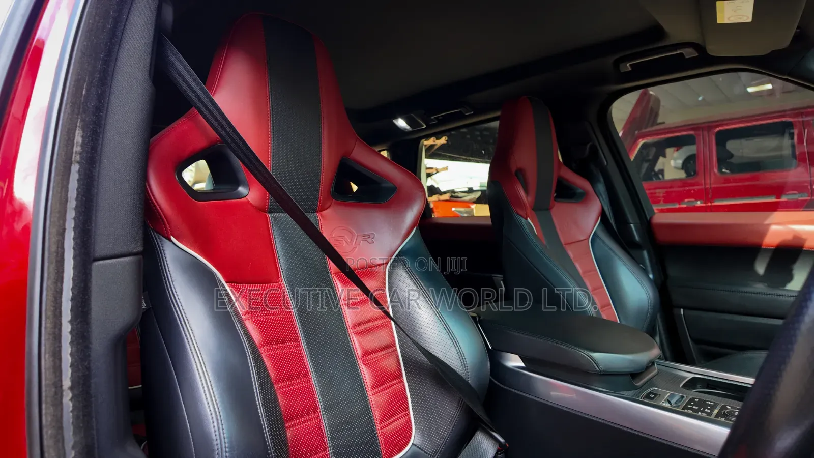 Land Rover Range Rover Sport SVR 2019 Red