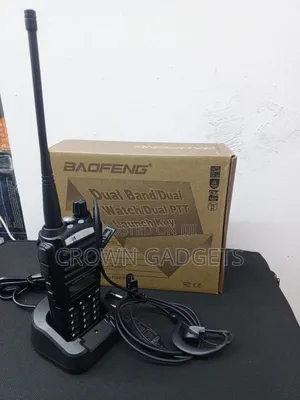 Baofeng Uv-82 Dual Band Walkie Talkie 5w Long Range Two-Way Radio |
