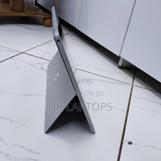 Microsoft Surface Pro 5 256 GB Silver - thumbnail 2