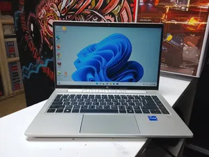 Laptop HP ProBook 440 G10 16GB Intel Core i5 SSD 512GB