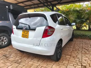 Honda Fit 2010 White