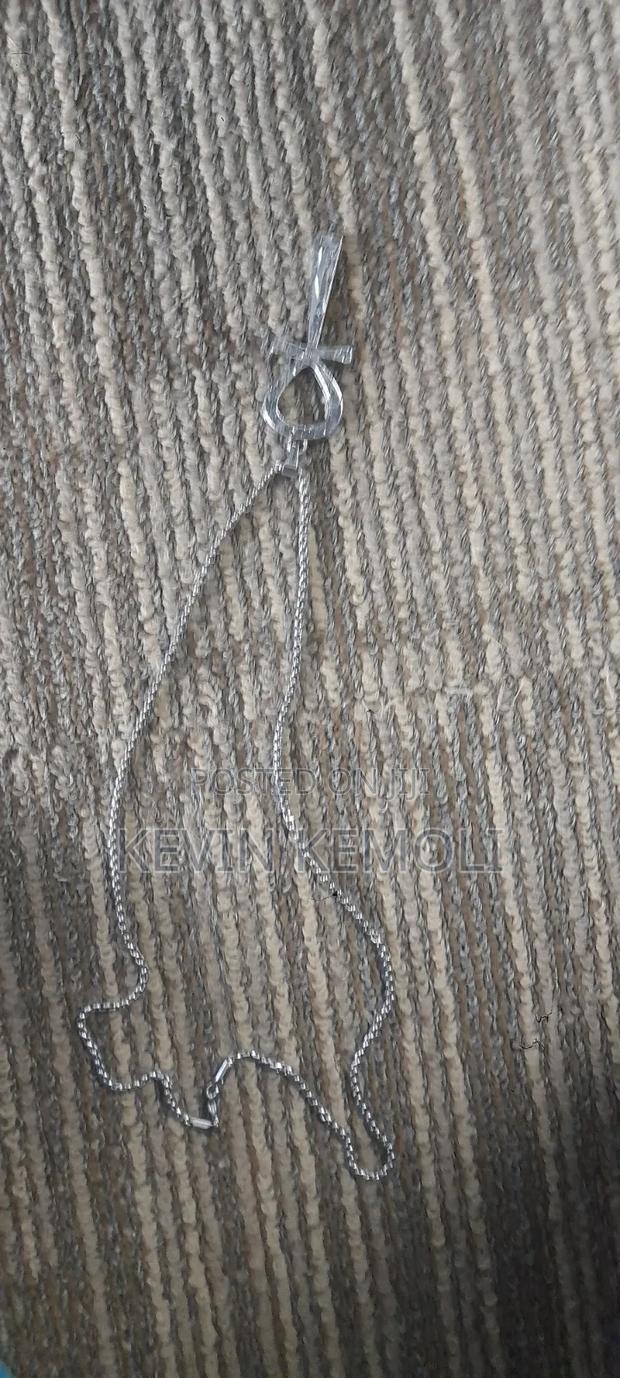 Stylish Men's Silver Cuban Link Chain - thumbnail 2