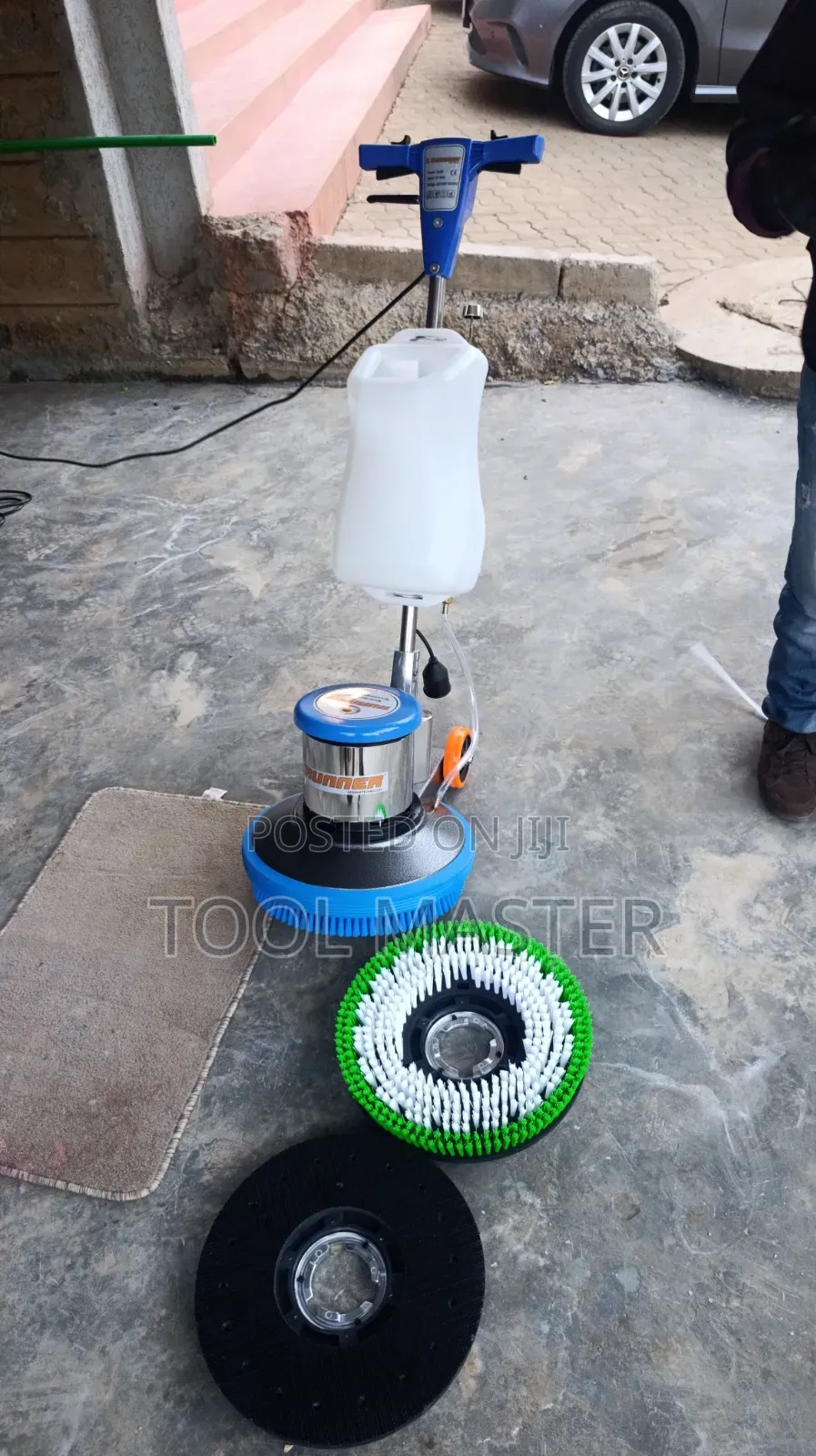 Runner Electric Floor Scrubber/1200watts Portable Floor Scrubber