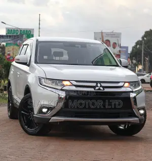 Mitsubishi Outlander 2.0 PHEV AWD 2018 White