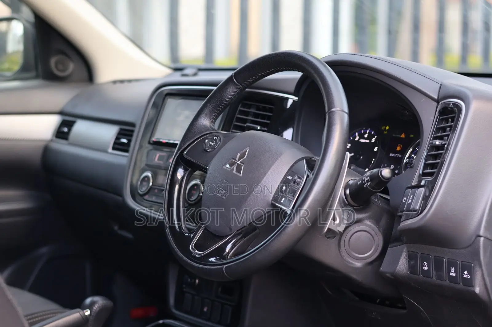Mitsubishi Outlander 2.0 PHEV AWD 2018 White