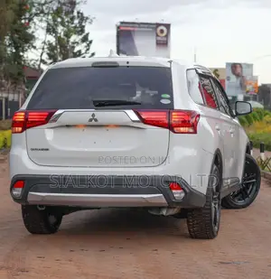 Mitsubishi Outlander 2.0 PHEV AWD 2018 White