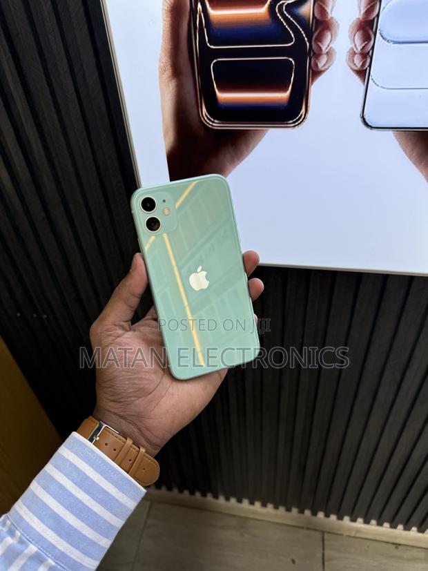 Apple iPhone 11 128 GB Green - thumbnail 2