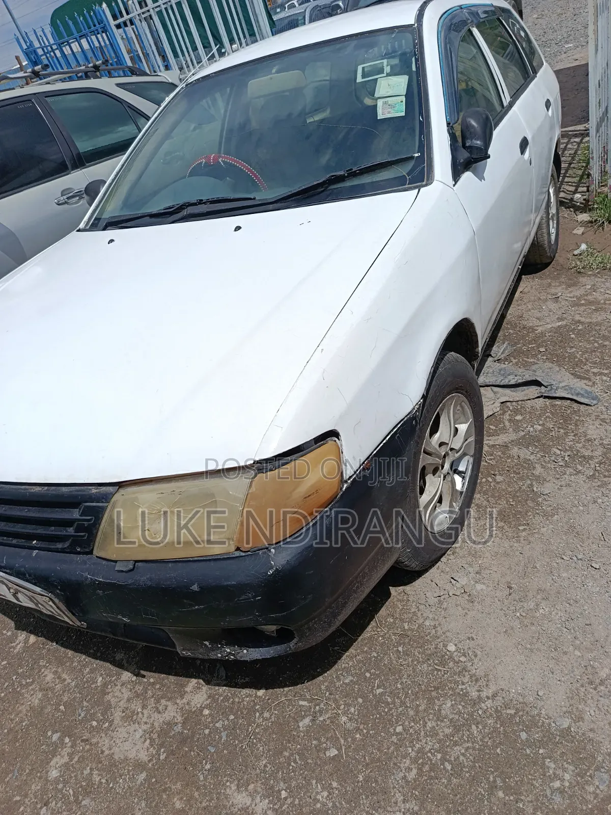 Nissan Advan 2004 White