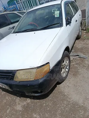 Nissan Advan 2004 White