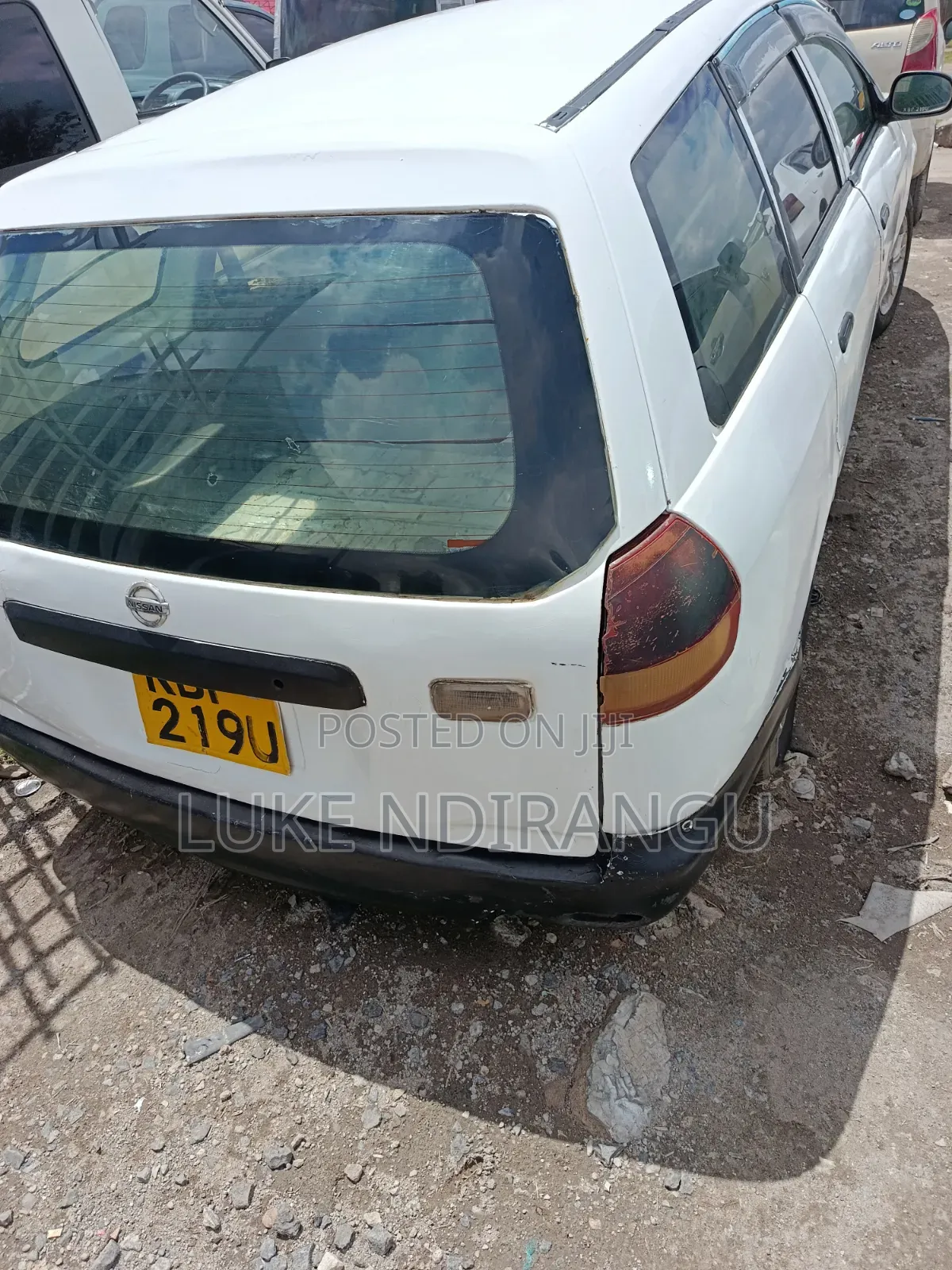 Nissan Advan 2004 White