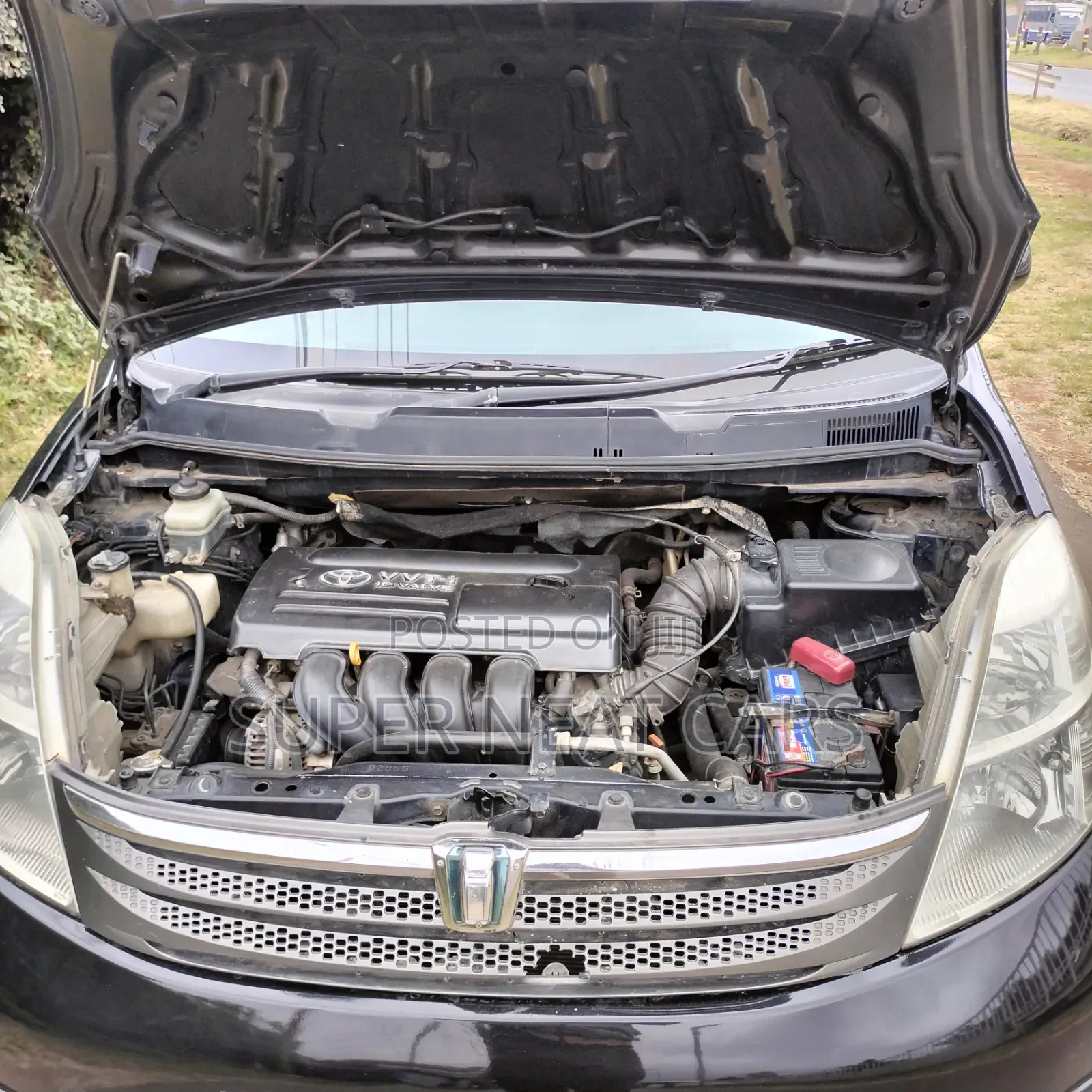 Toyota ISIS 2006 Black