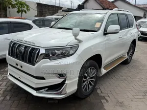 Toyota Land Cruiser Prado 2021 White