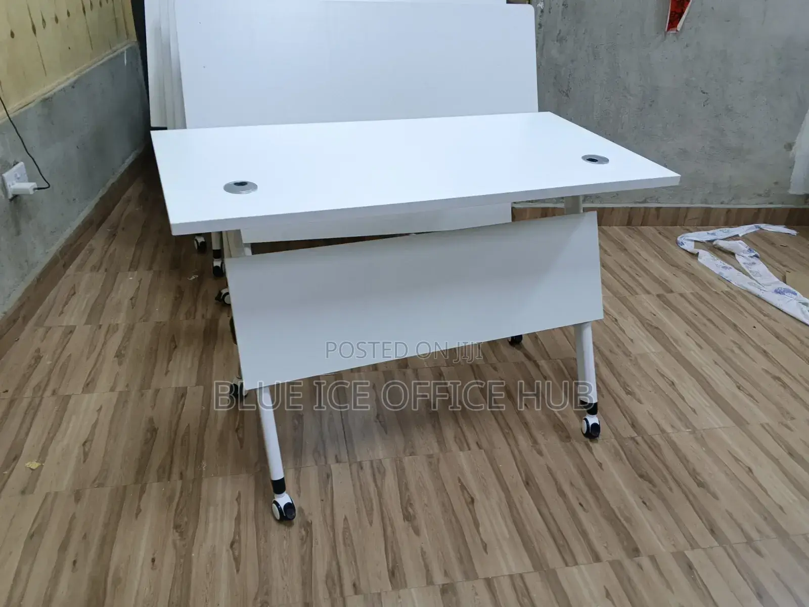 1.2m Foldable Training Table