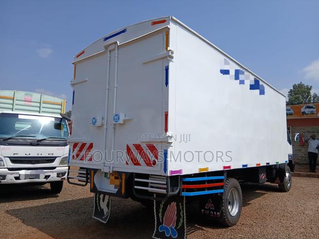 Mitsubishi Fh 2015 - thumbnail 3