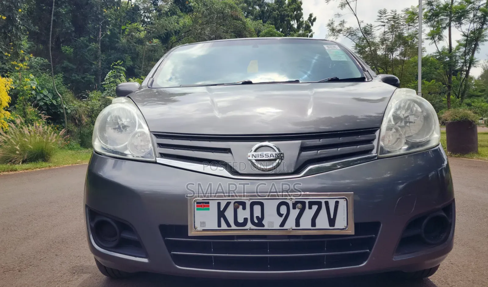 Nissan Note 2011 Silver