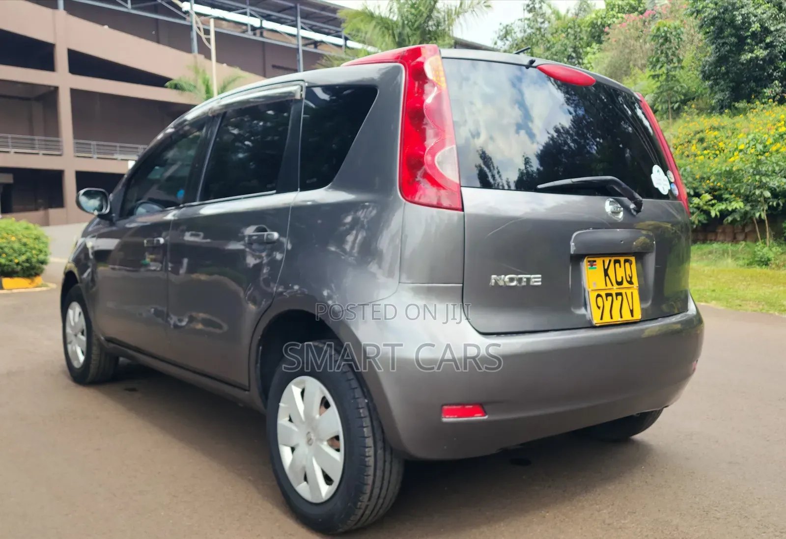 Nissan Note 2011 Silver