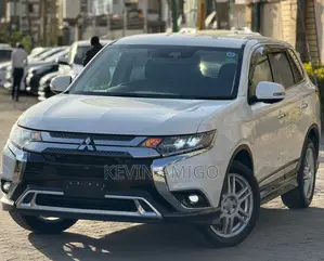Mitsubishi Outlander 2020 White