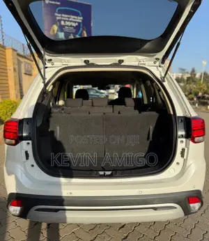 Mitsubishi Outlander 2020 White