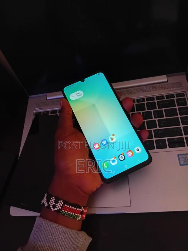 Samsung Galaxy A06 128 GB Gray - thumbnail 6