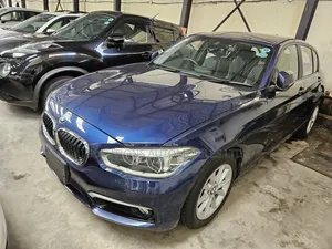 BMW 118i 2018 Blue
