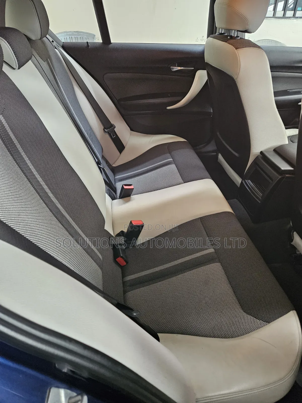 BMW 118i 2018 Blue